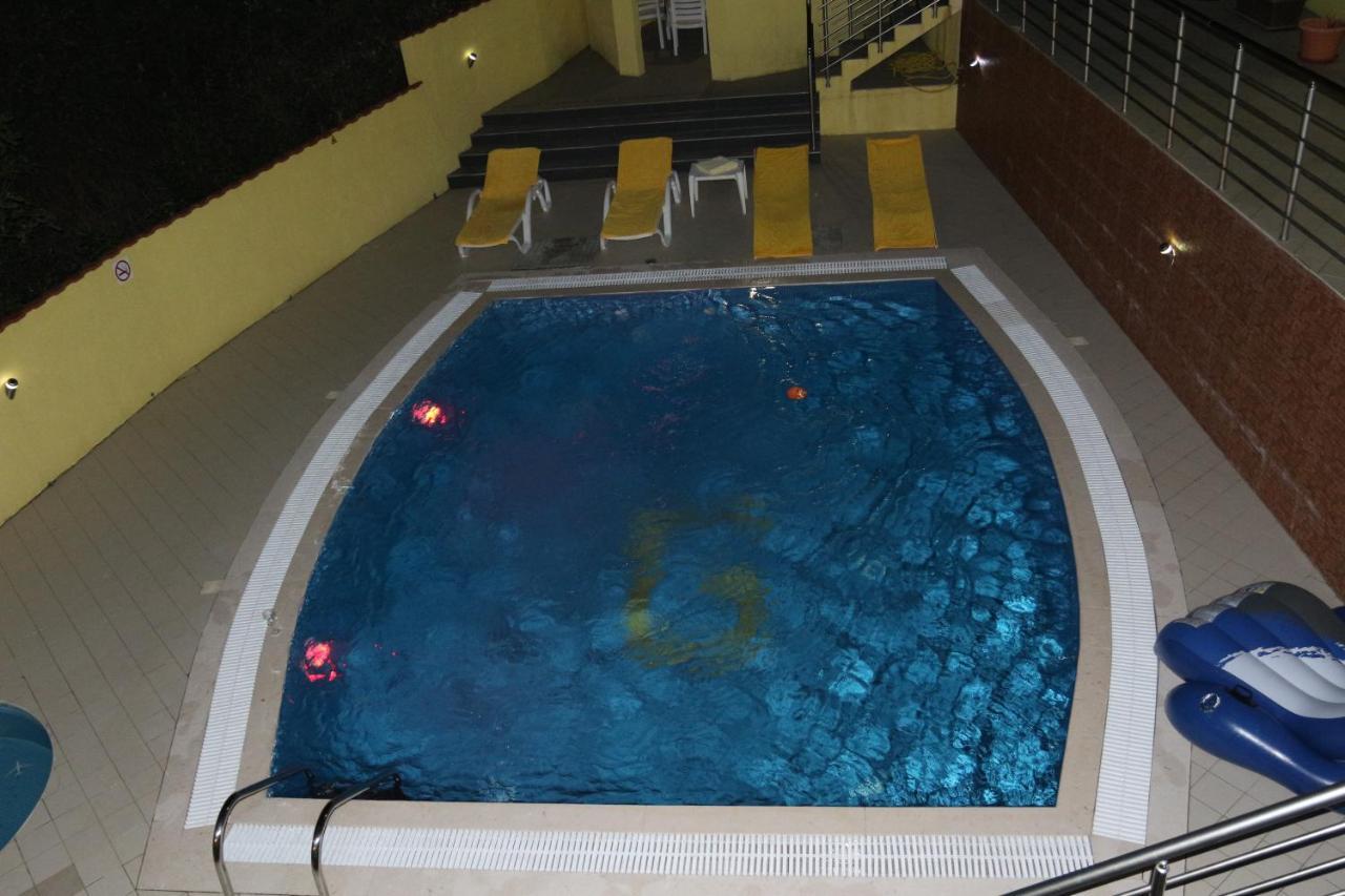 Crypto Villa G แฮร์เซ็ก-โนวี ภายนอก รูปภาพ