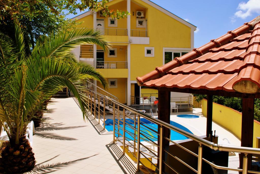 Crypto Villa G แฮร์เซ็ก-โนวี ภายนอก รูปภาพ